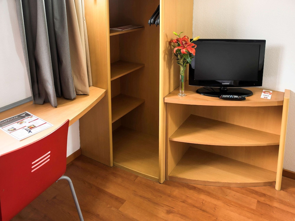 Ibis Mendoza 60/71