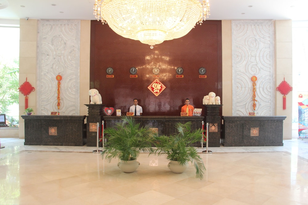 Lobby at Soluxe Cairo Hotel, GIZA