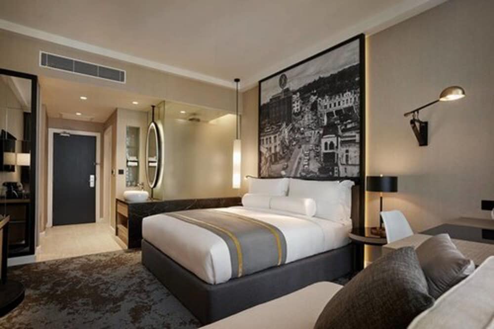 Hotel Stripes Kuala Lumpur Autograph Collection 5/33