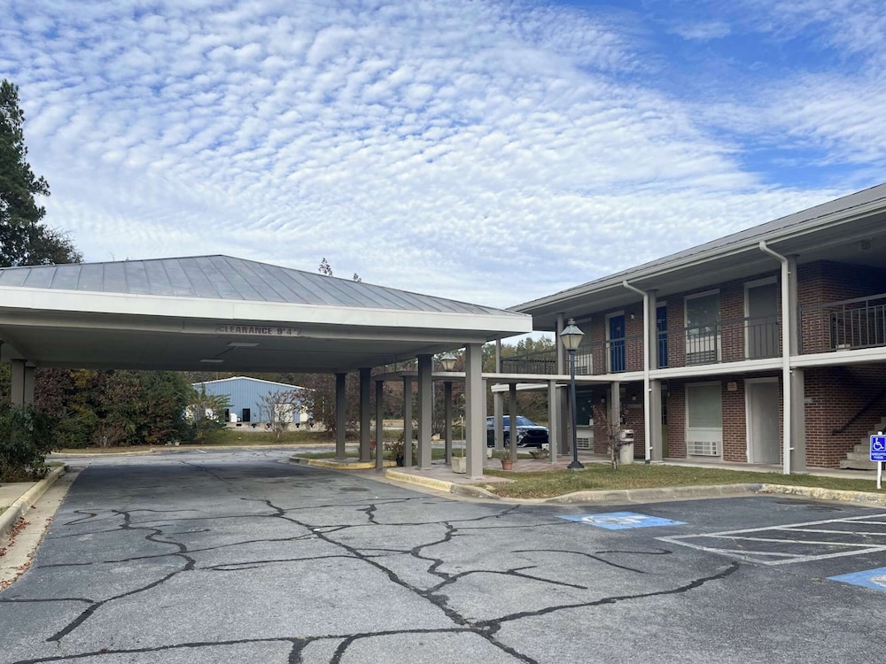 Motel6 Sandersville, GA 52/59