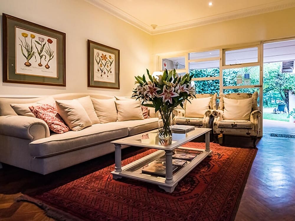 Melrose Place Guest Lodge and Conferencing 20/50