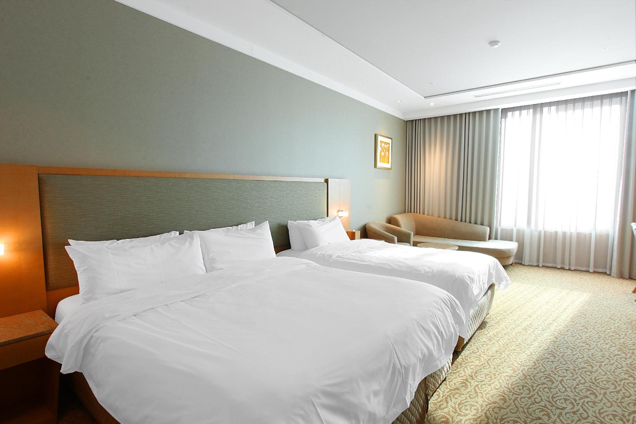 Hollywood, Twin Beds, King and Queen Bed، The Grand Hotel Daegu 3/3