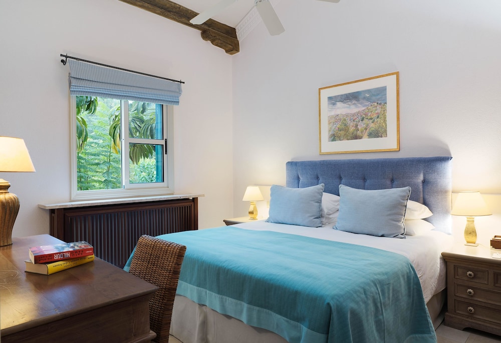 1 BEDROOM, SUITE, GARDEN VIEW