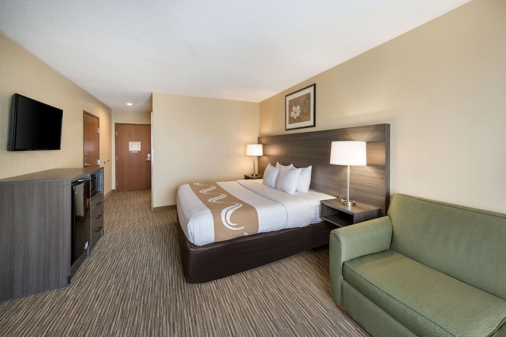 Quality Inn and Suites Fishkill South Near I-84 16/52