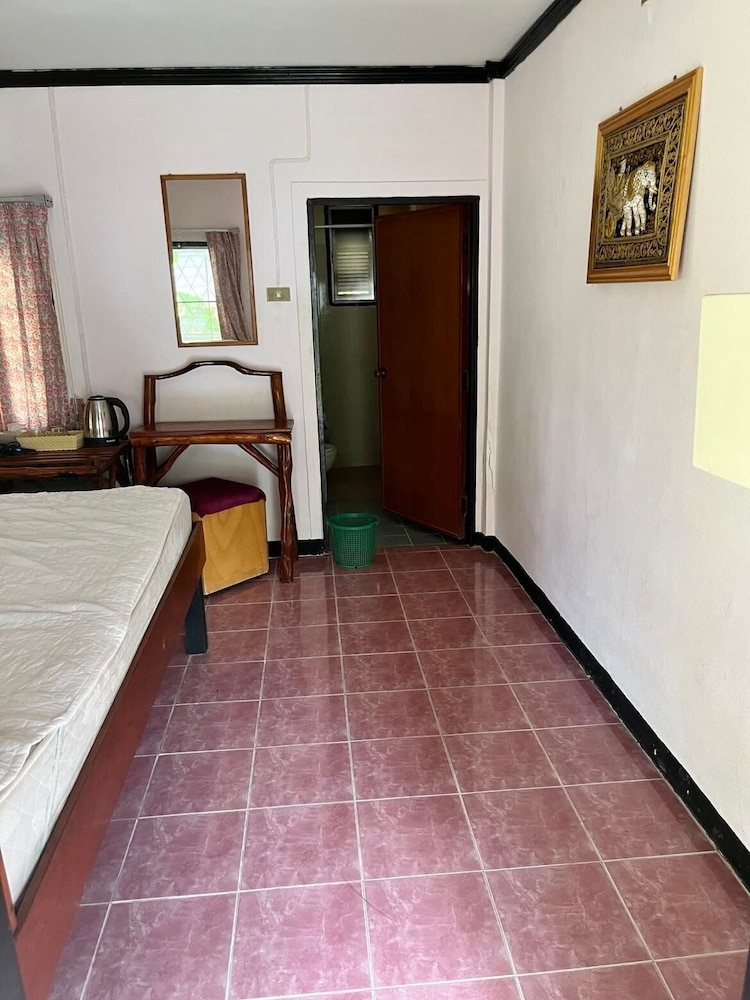 First Villa Beach Resort 27/75