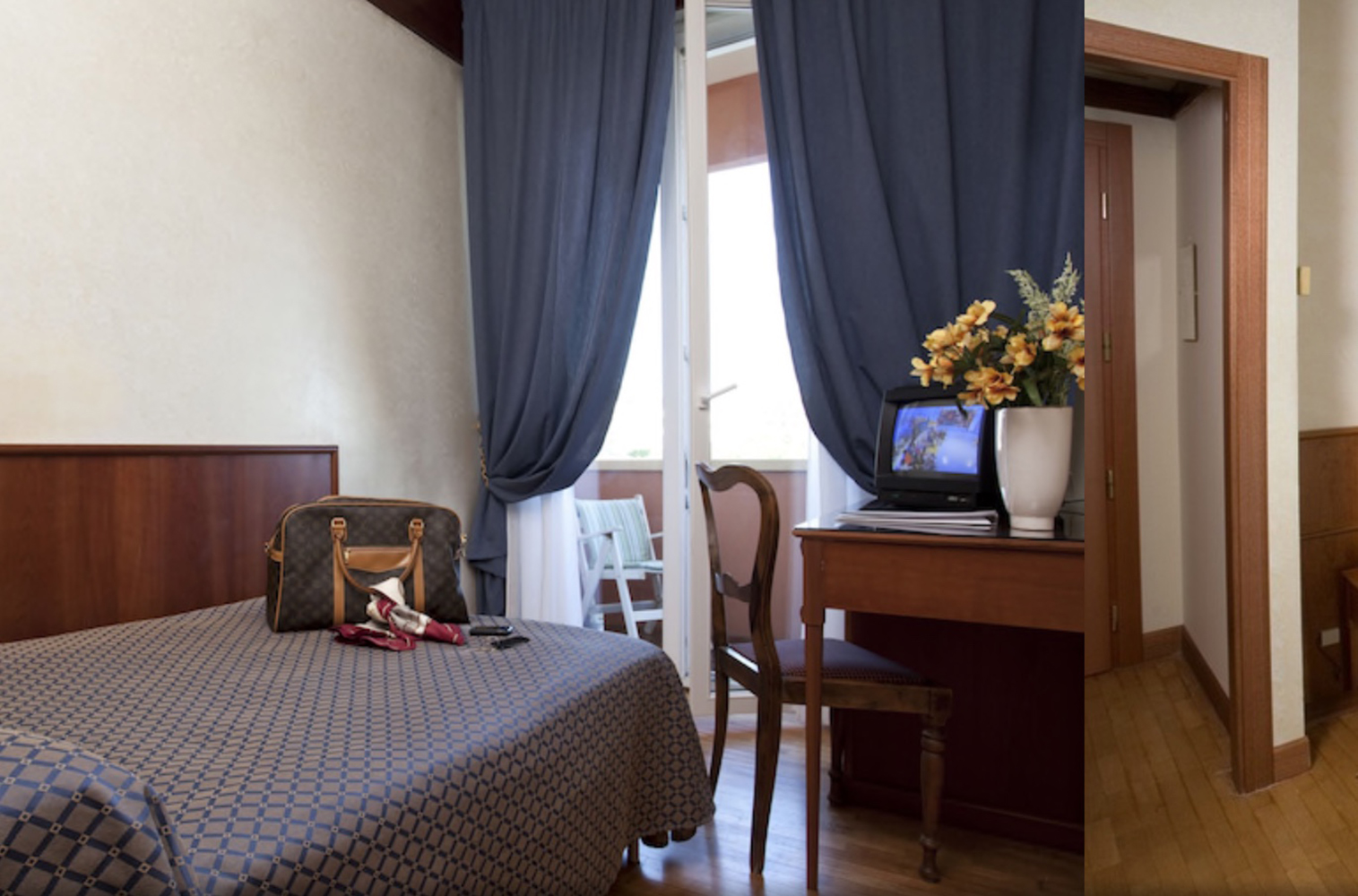 Room, Single, Double Bed