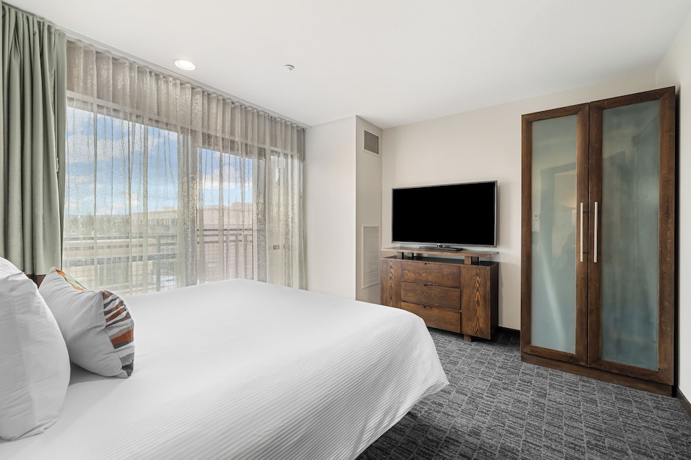 The Oxford Hotel Bend 20/65