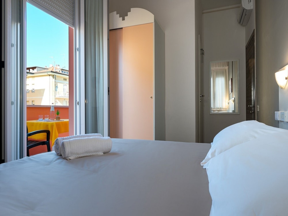 Economy, Double or Twin Bed, Balcony
