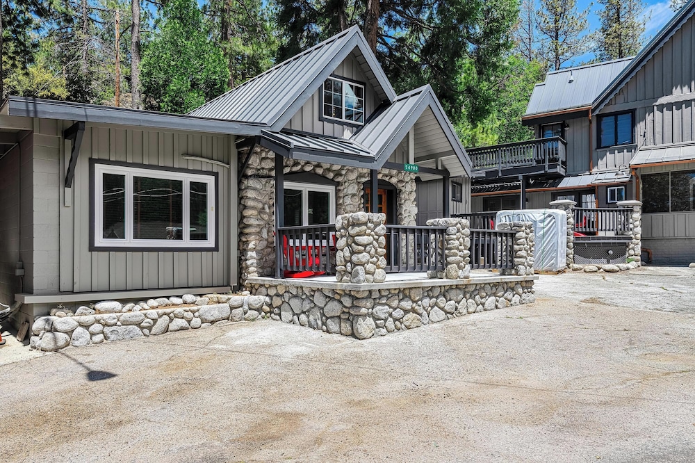 The Grand Idyllwild Lodge 45/50