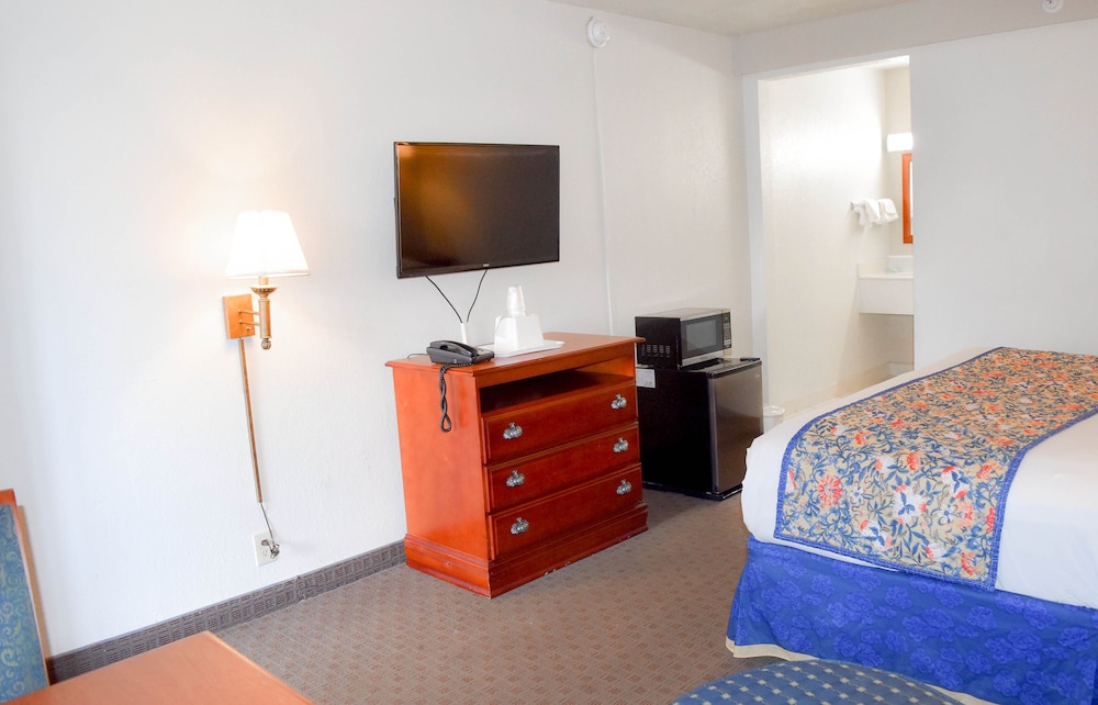 Days Inn Attleboro 10/29