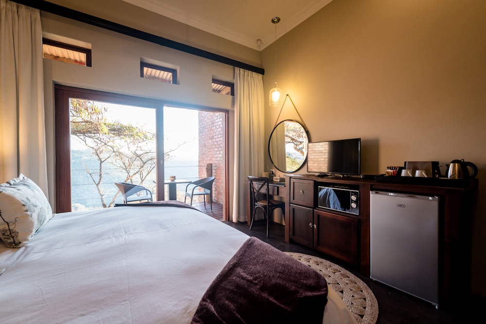 The Hilton Bush Lodge 11/45