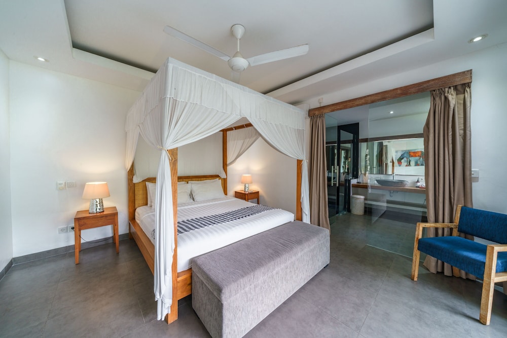 Villa Paloma 11/50