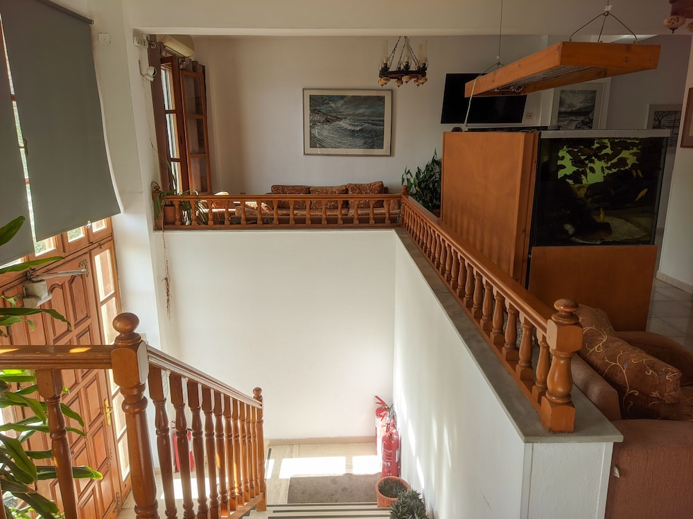 Kastro Hotel 4/100