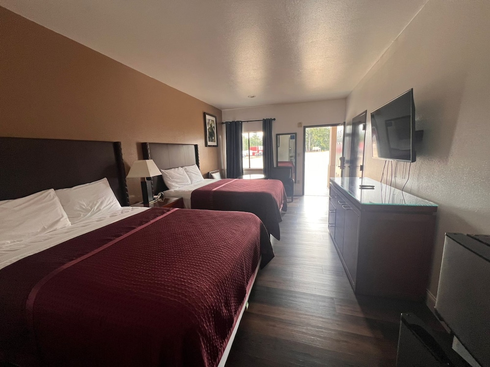 Budget inn by Oyo San Augustine 25/70
