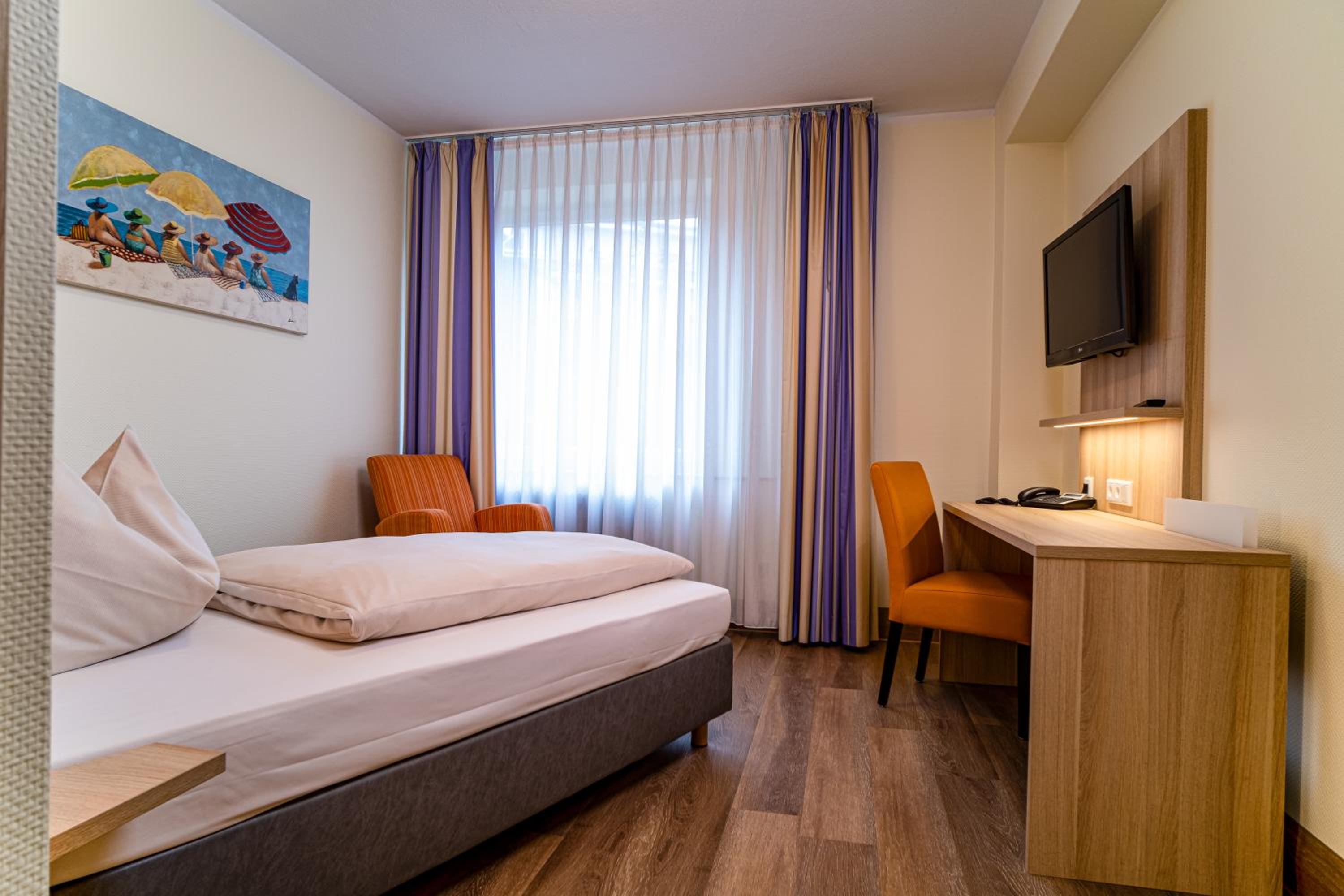 غرفة قياسية مفردة، Hotel Am Stadtpark Hilden 3/15
