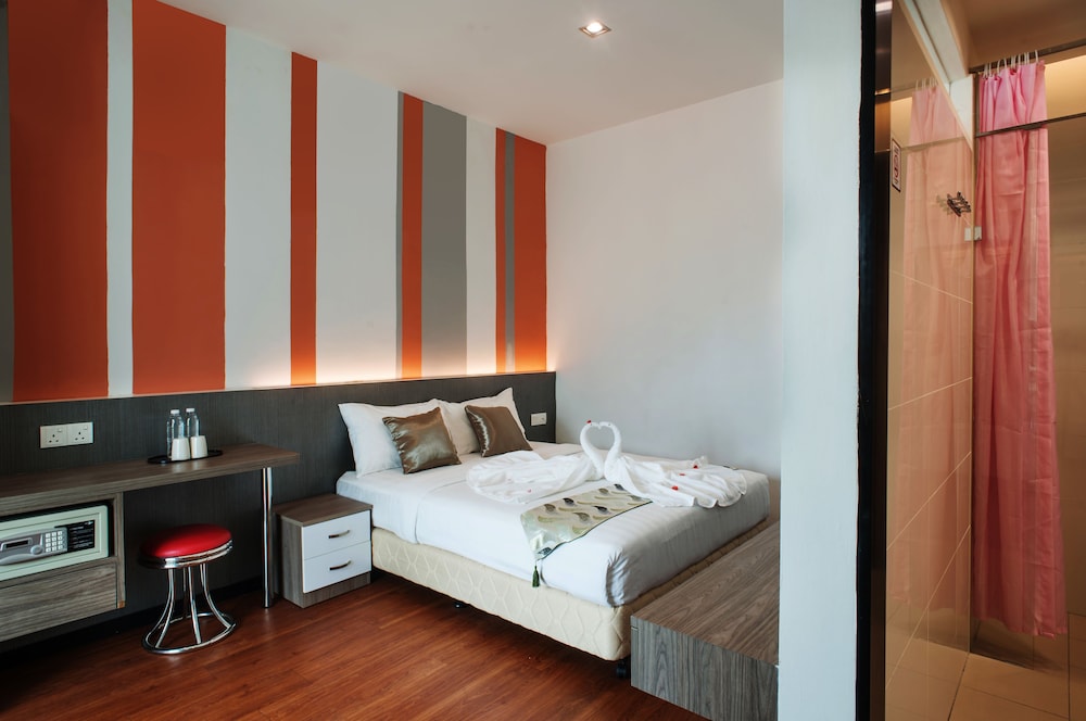 YAN Hotel 24/50