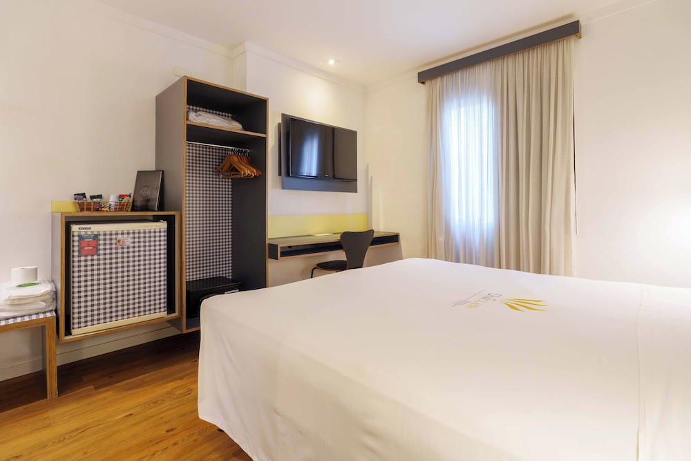 STANDARD, DOUBLE BED