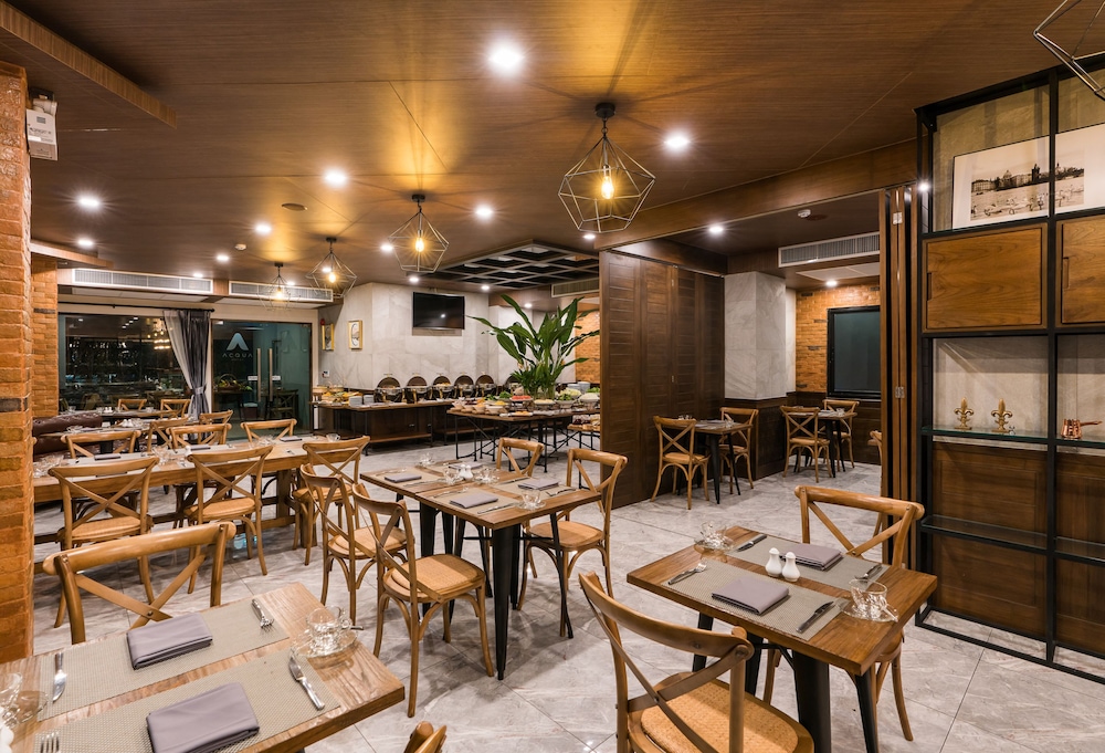 Acqua Hotel Pattaya 35/50