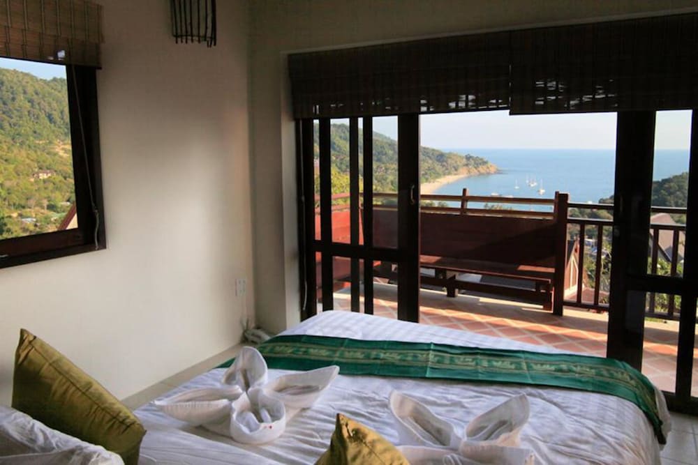 Baan Kantiang See Villa Resort 13/50