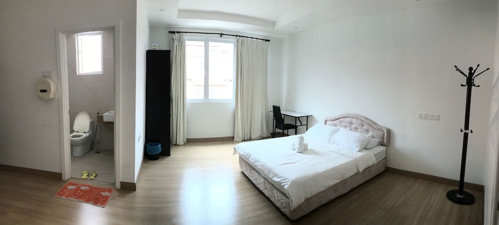 Island Hostel Bayan Lepas Airport 24/46