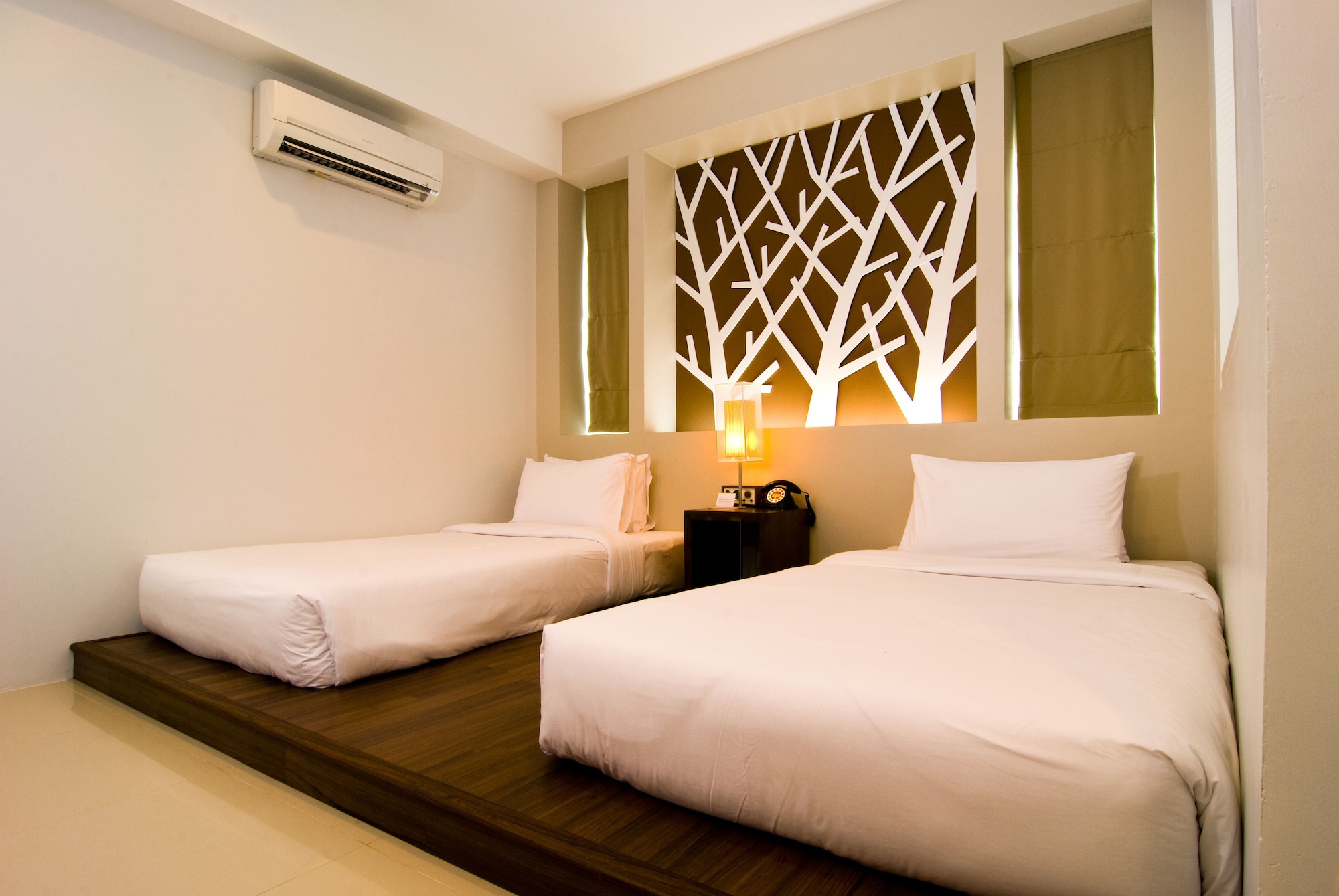 Classic, Superior, Twin Beds