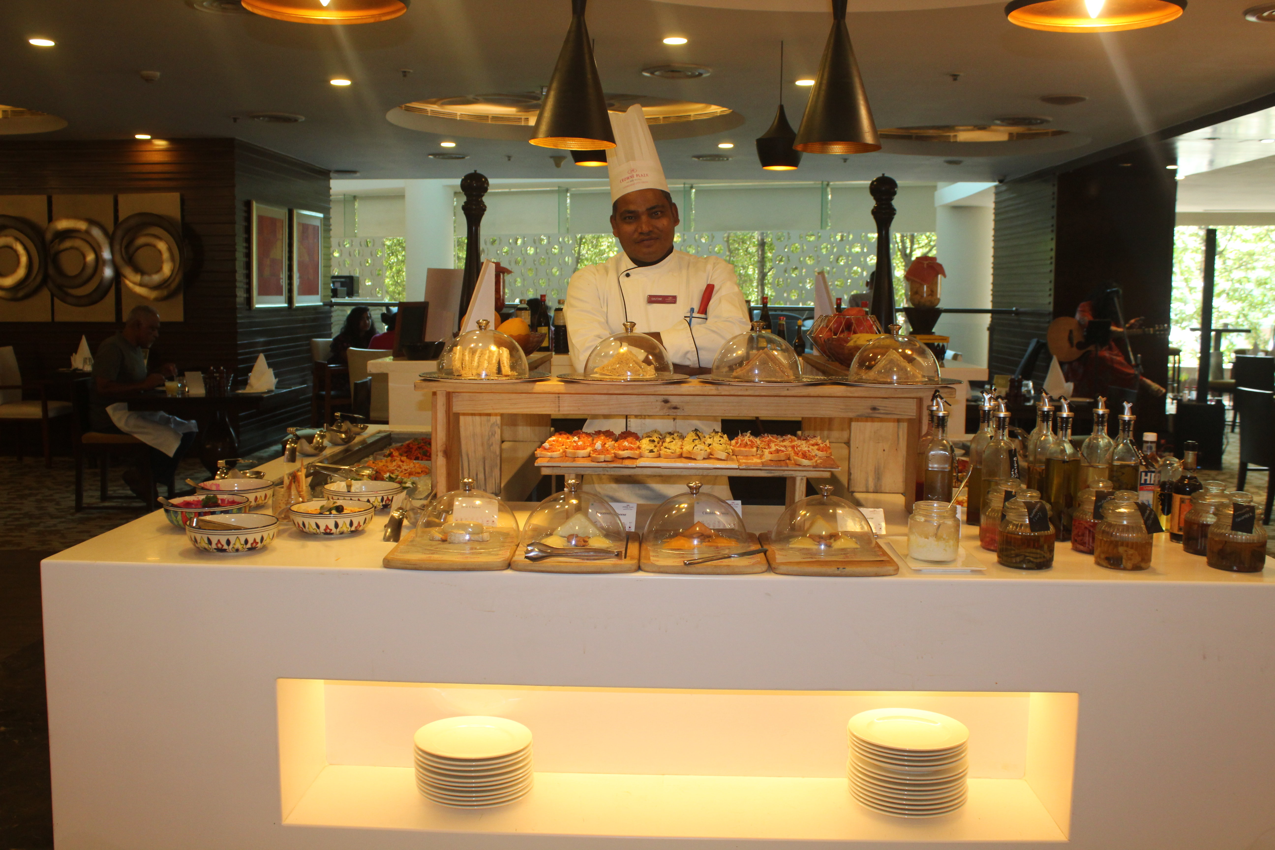 Crowne Plaza Ahmedabad City Centre 56/70