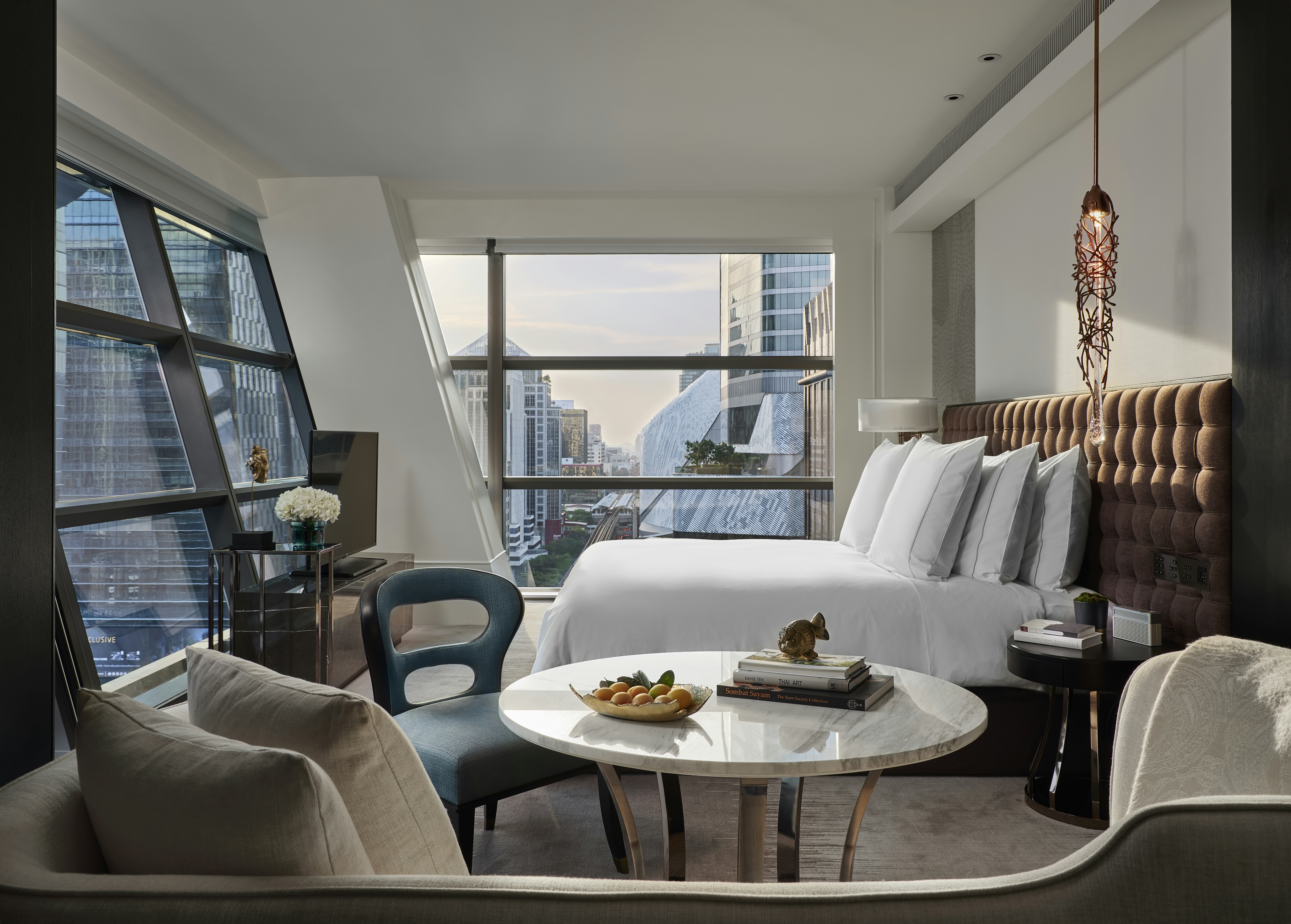 Rosewood Bangkok 44/84