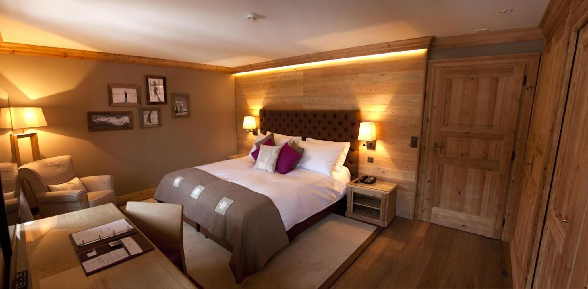 Standard, Double Bed, Mountain View, North Wing
