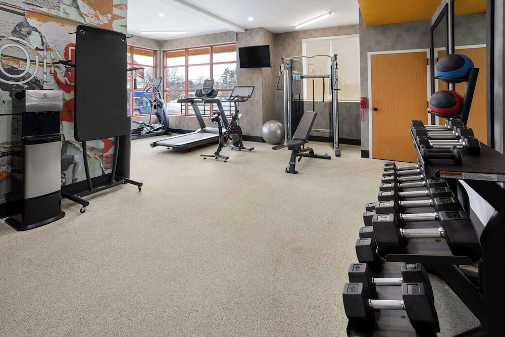 La Quinta Inn & Suites by Wyndham Williston Burlington 7/23