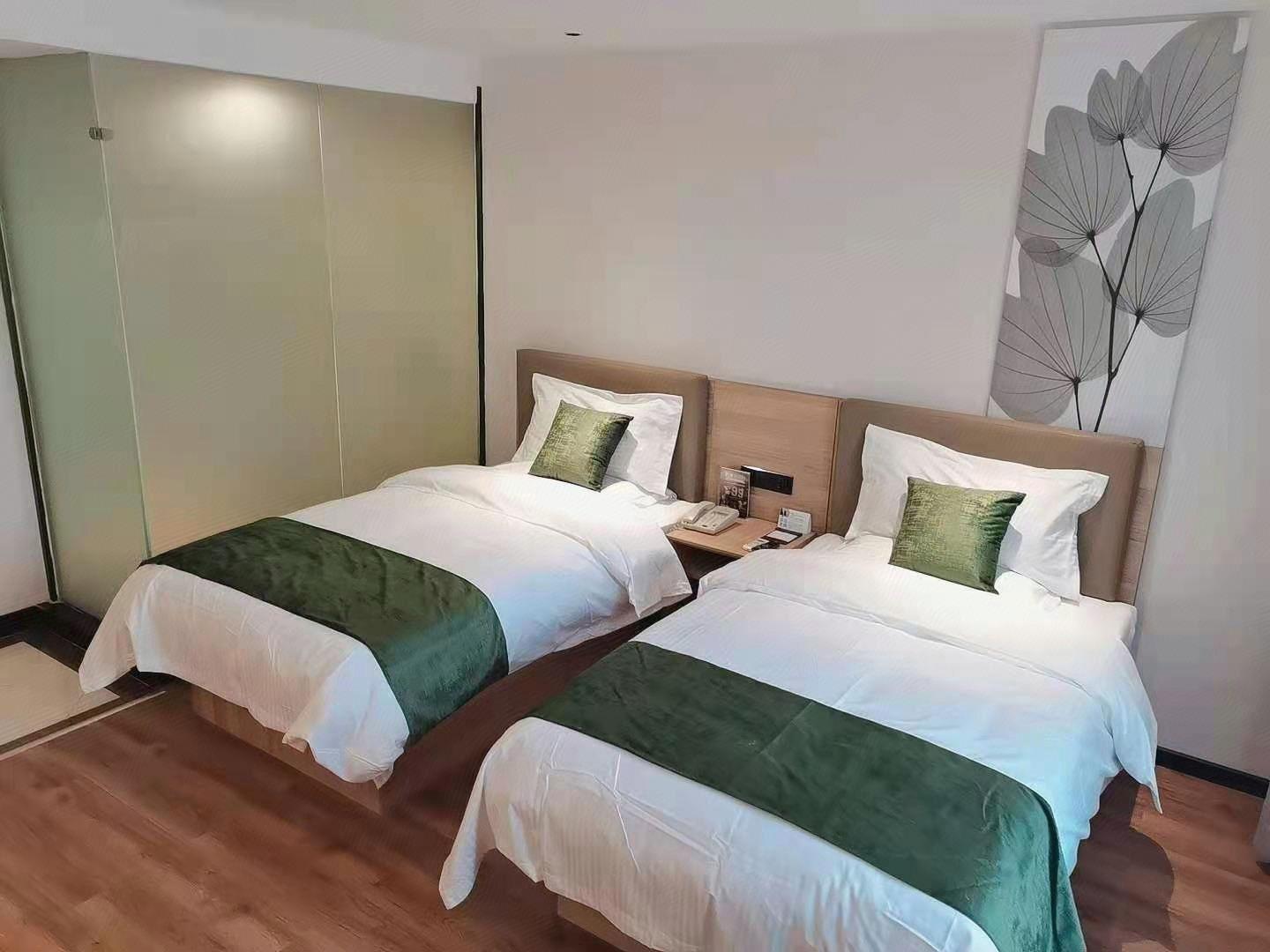 GreenTree Inn Shanxi Luliang Fengshan Road Central Park Express Hotel 17/48
