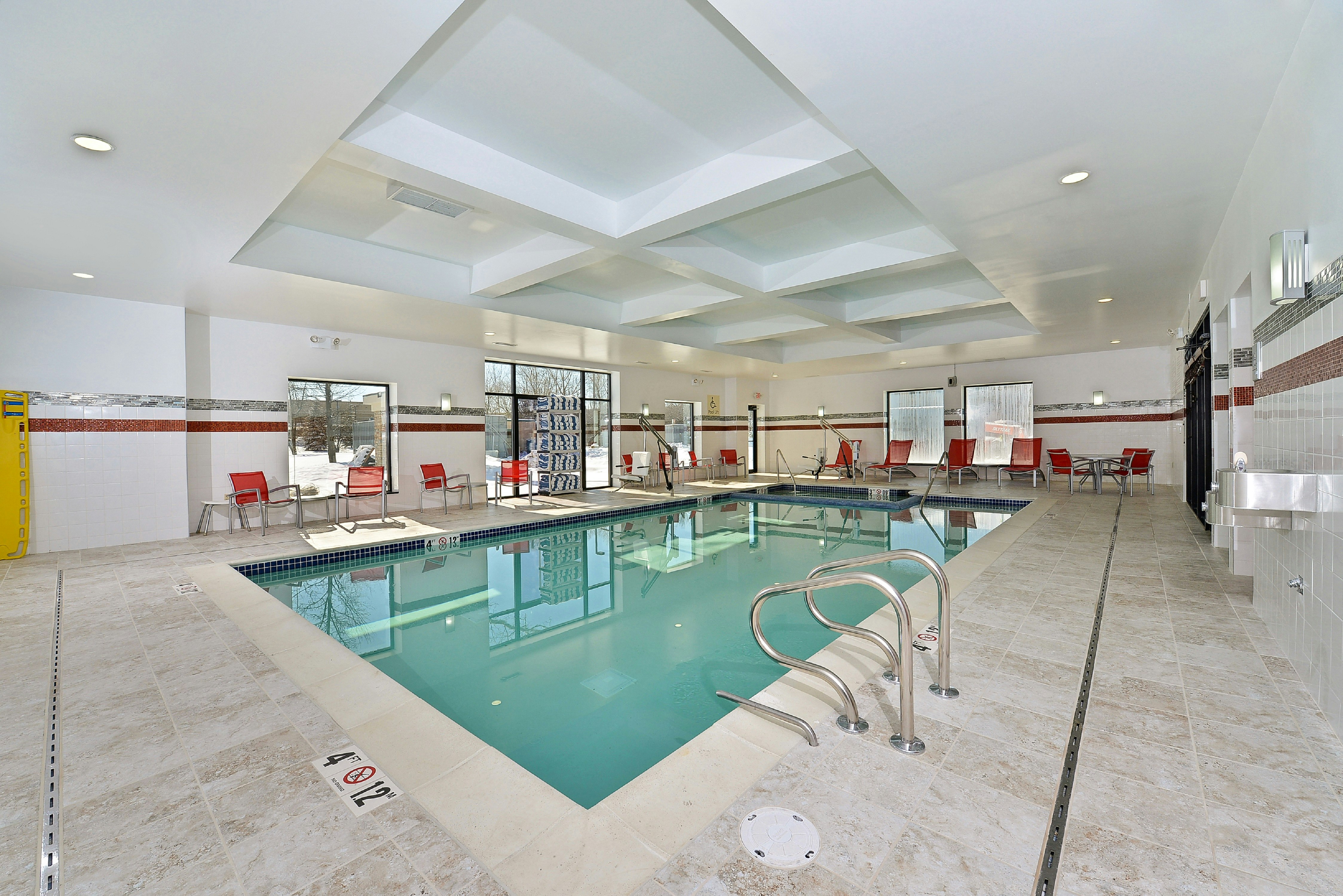 Hampton Inn Detroit Auburn Hills South 15/28