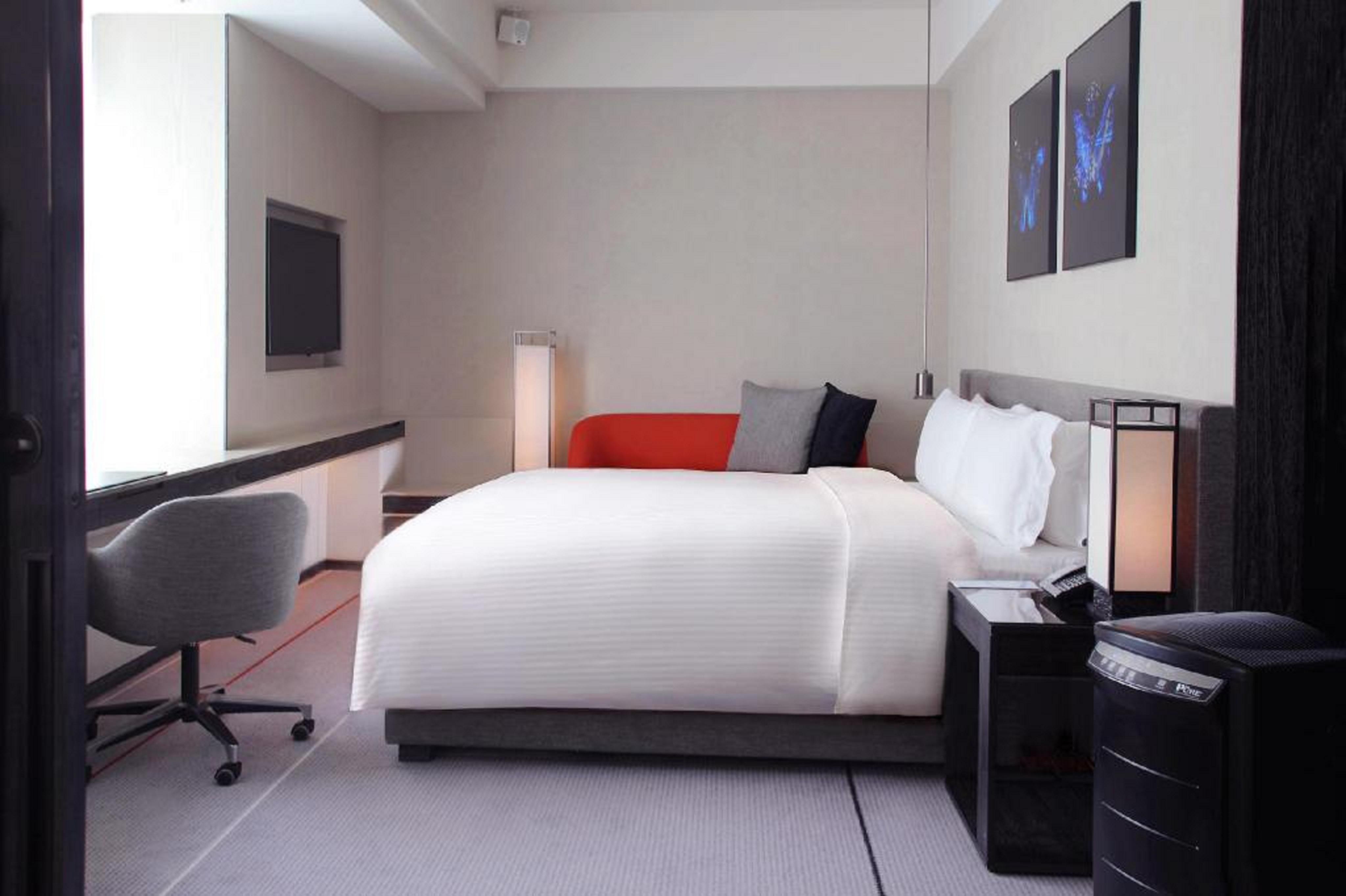 Pure, Deluxe, Double Bed