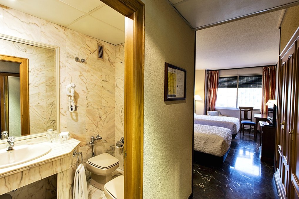 Hotel Condestable Iranzo 85/89