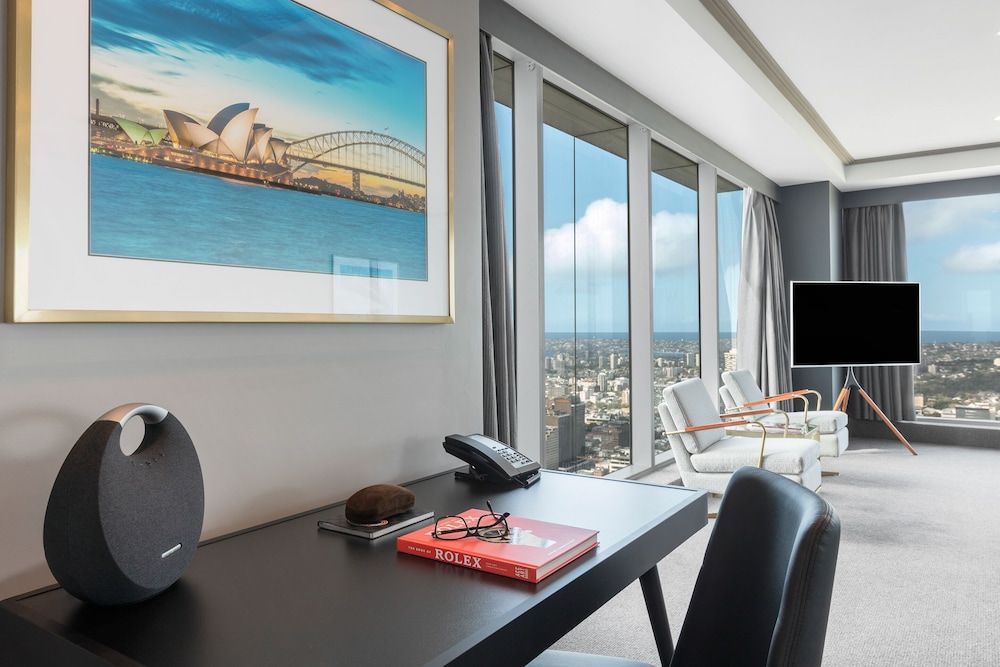 Meriton Suites World Tower 35/50