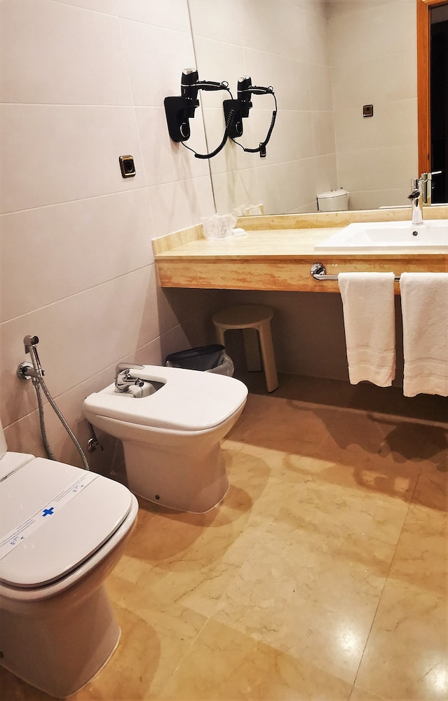 Hotel Mainake Sl 54/60