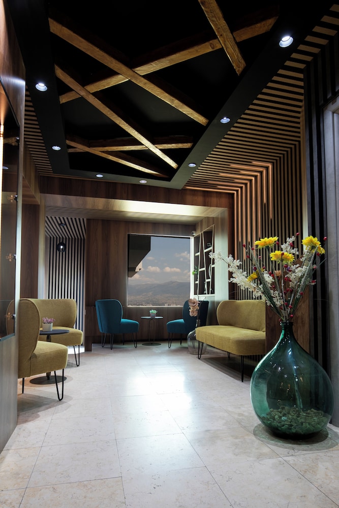 VIEW INN BOUTIQUE HOTEL 10/50