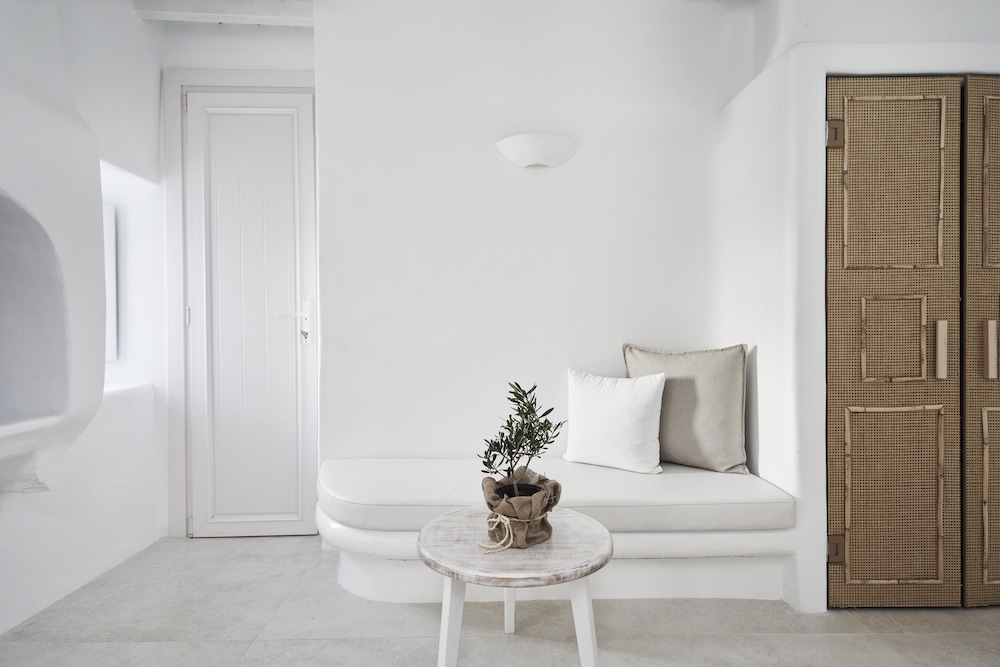 Little Venice Suites 24/50
