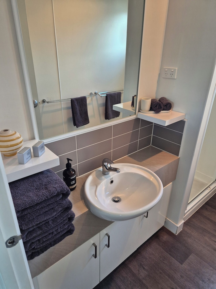 Apollo Bay Waterfront Motor Inn 70/80