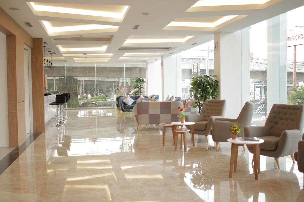 The Azana Hotel Airport Semarang 25/37