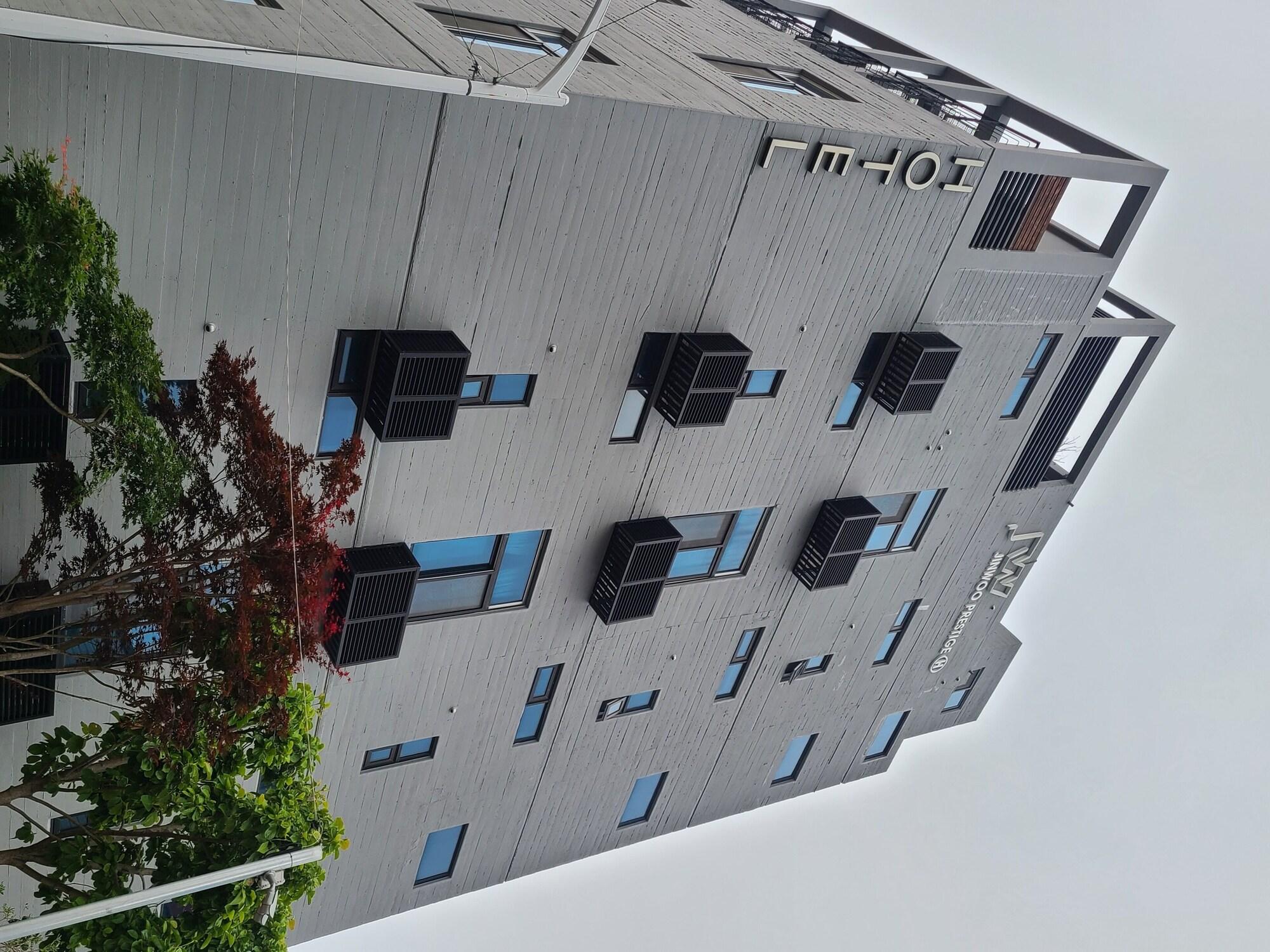 Jinwoo Prestige Hotel 1/21
