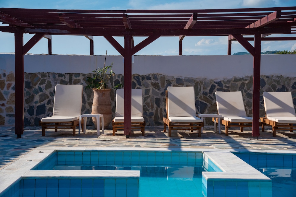 Poseidon Beach 28/54