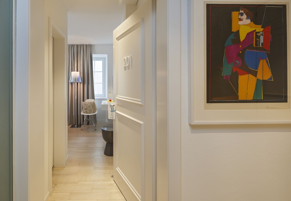 Hotel Rossli 18/36