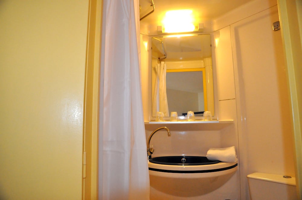 Ibis Budget Rennes Cesson 63/63
