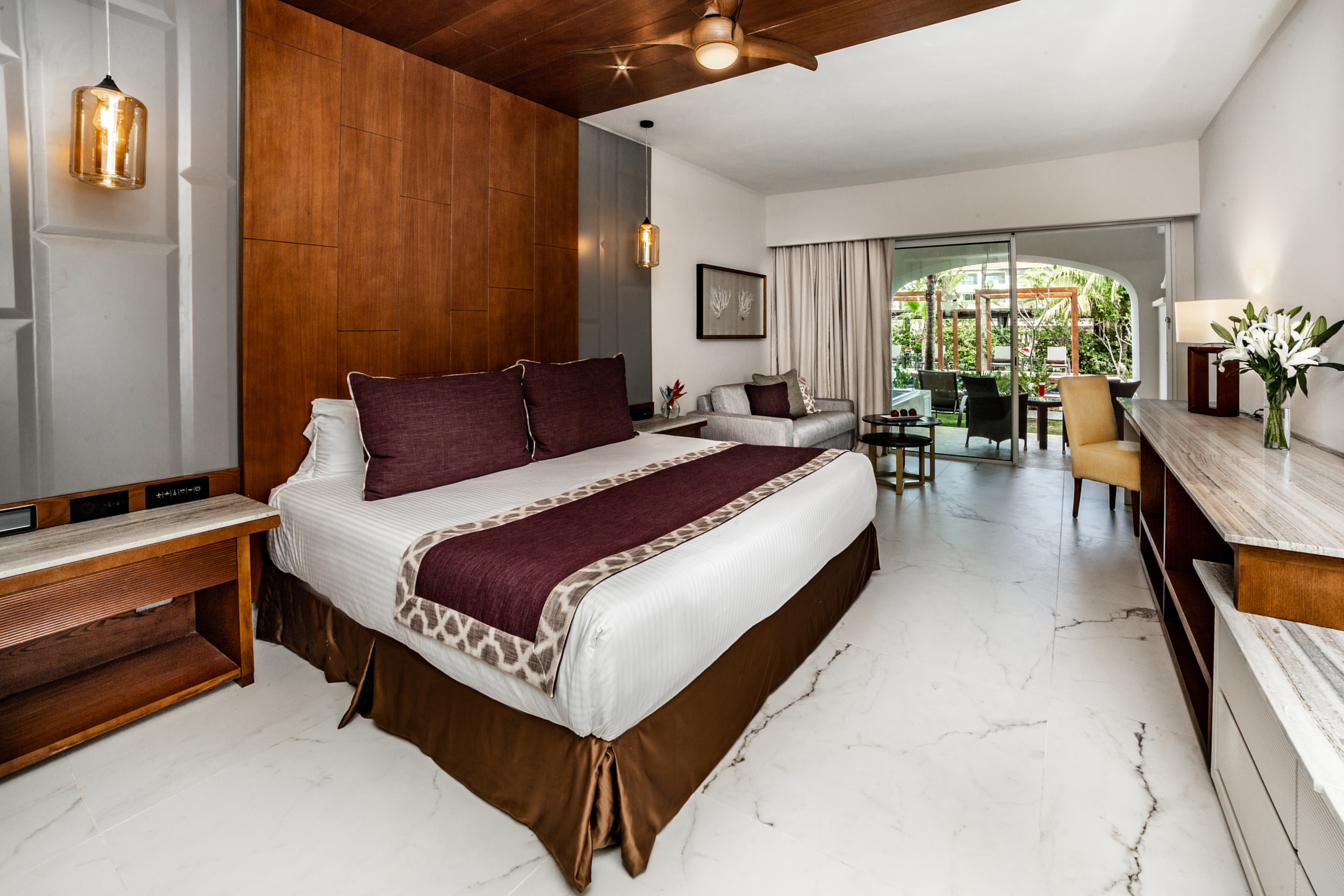 Preferred Club, Swim Up, 2 Double Beds