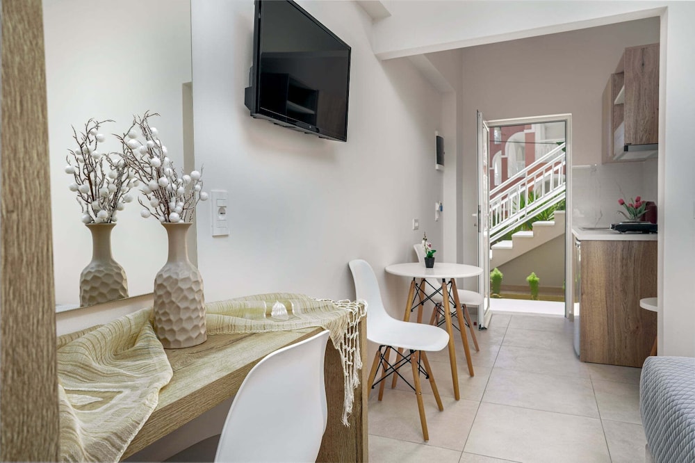 Antonis Apartments 26/50
