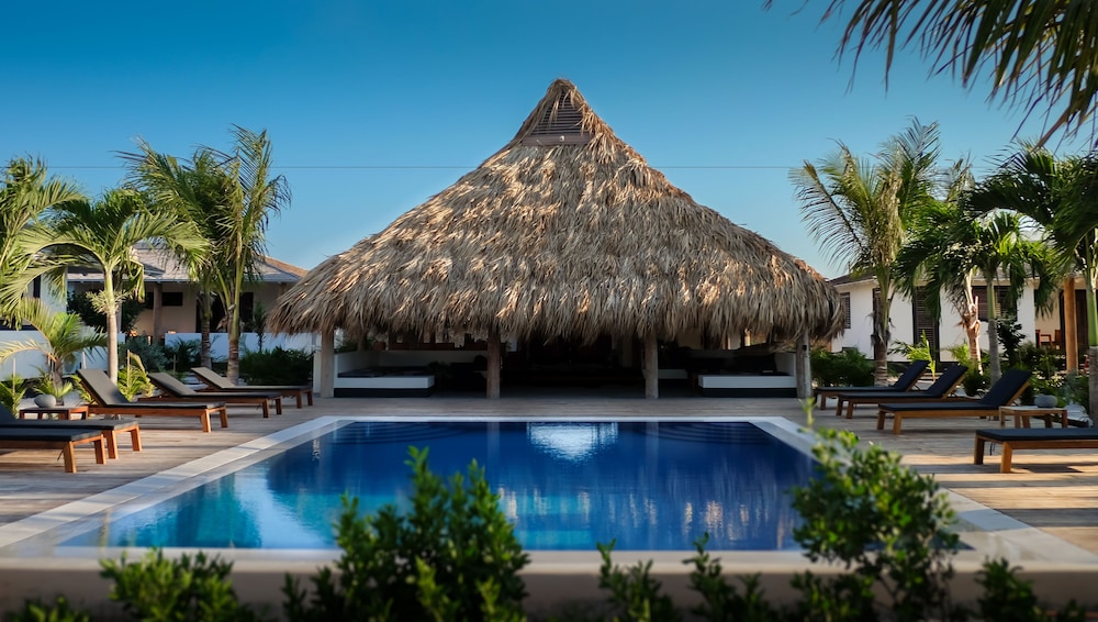 Windhoek Resort Bonaire 40/49