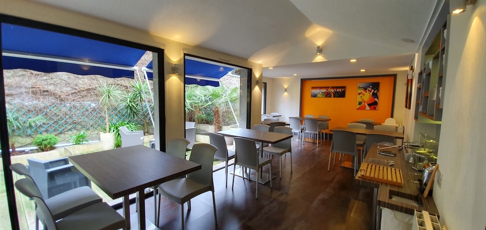 Hotel the Originals Lorient Les Oceanes 38/50