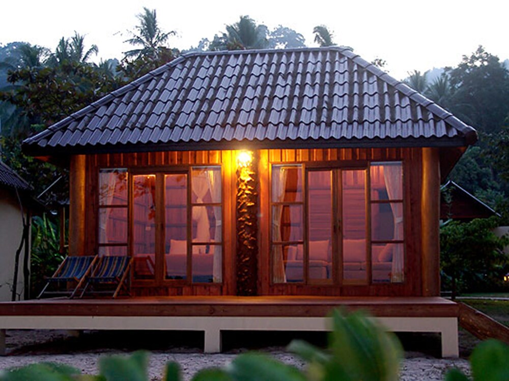 Thiw Son Beach Resort 6/70