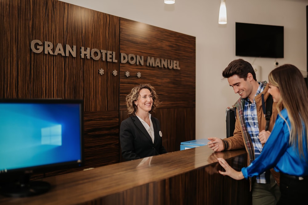 Gran Hotel Don Manuel 4/56