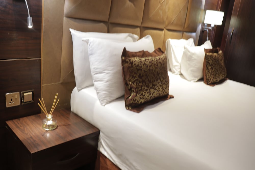 GOLDEN TULIP PORT HARCOURT 57/81